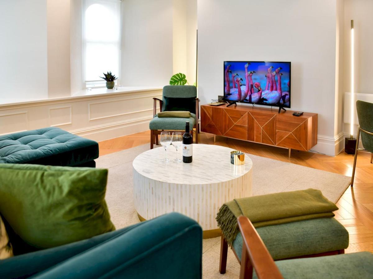 Pass The Keys Beautiful 2 Bed Apartment With Parking In The Bay Cardiff Buitenkant foto