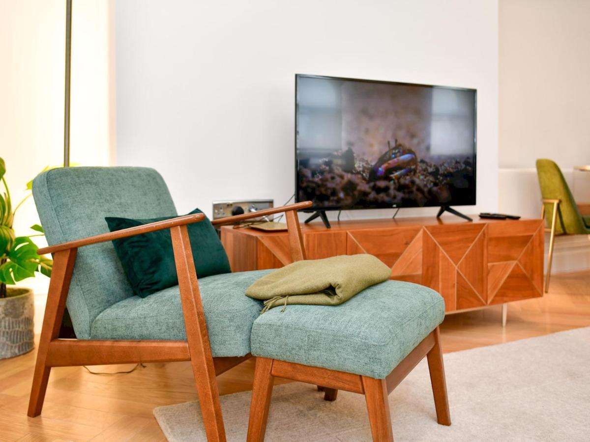 Pass The Keys Beautiful 2 Bed Apartment With Parking In The Bay Cardiff Buitenkant foto