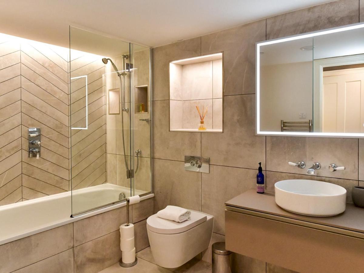 Pass The Keys Beautiful 2 Bed Apartment With Parking In The Bay Cardiff Buitenkant foto