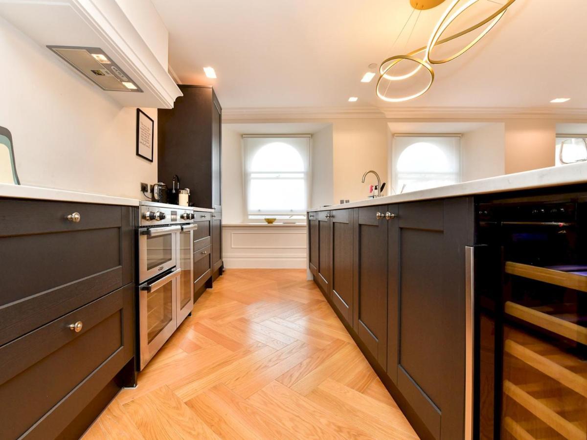 Pass The Keys Beautiful 2 Bed Apartment With Parking In The Bay Cardiff Buitenkant foto