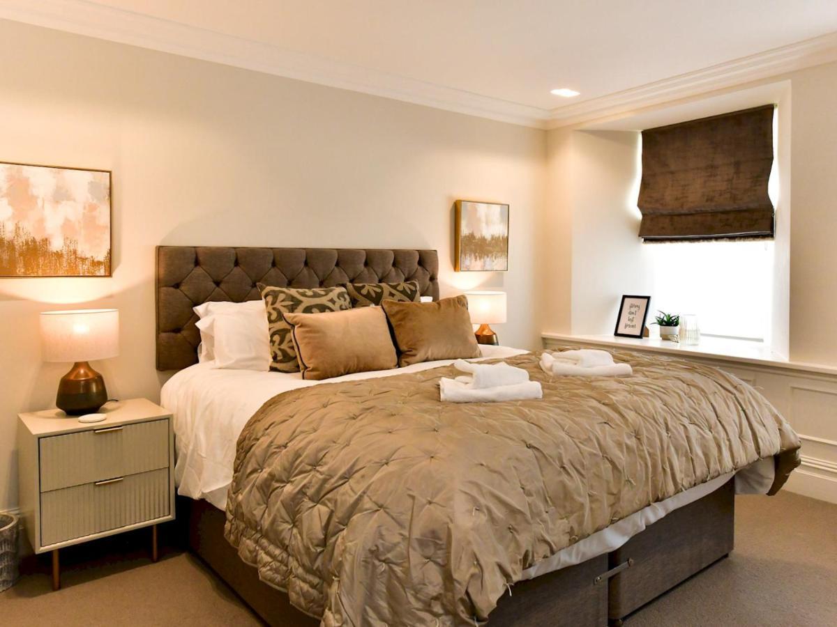 Pass The Keys Beautiful 2 Bed Apartment With Parking In The Bay Cardiff Buitenkant foto