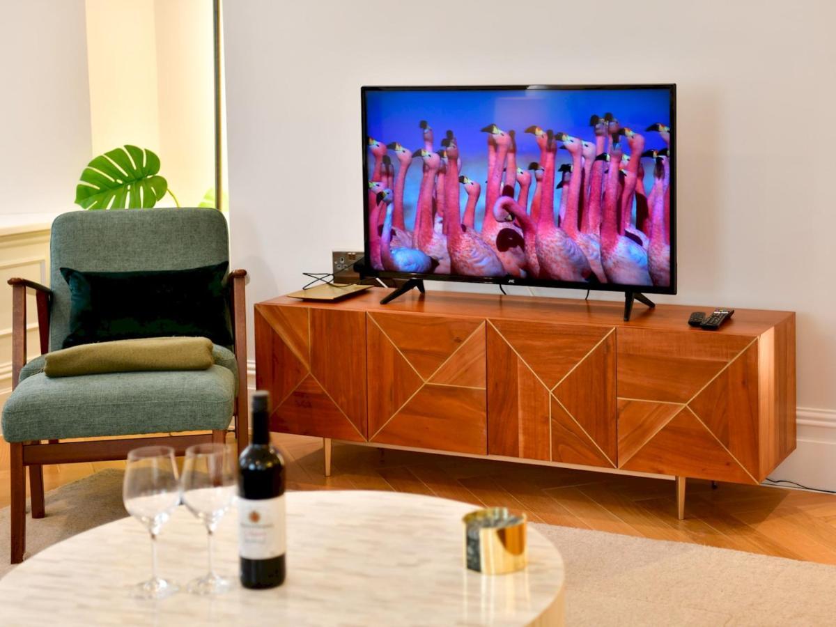 Pass The Keys Beautiful 2 Bed Apartment With Parking In The Bay Cardiff Buitenkant foto