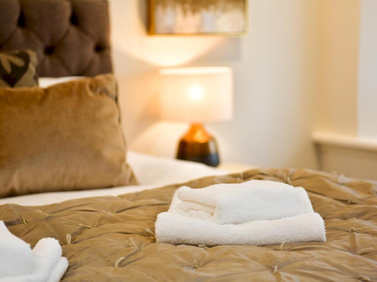 Pass The Keys Beautiful 2 Bed Apartment With Parking In The Bay Cardiff Buitenkant foto